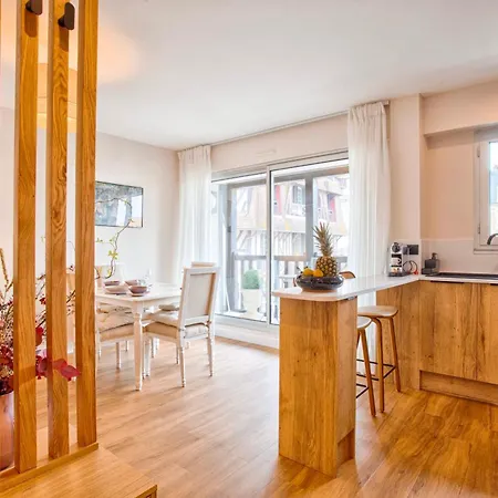 Apartment Le Morny Palace - 2p - Place Morny - *