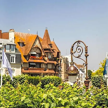 Le Morny Palace - 2p - Place Morny - Apartment *